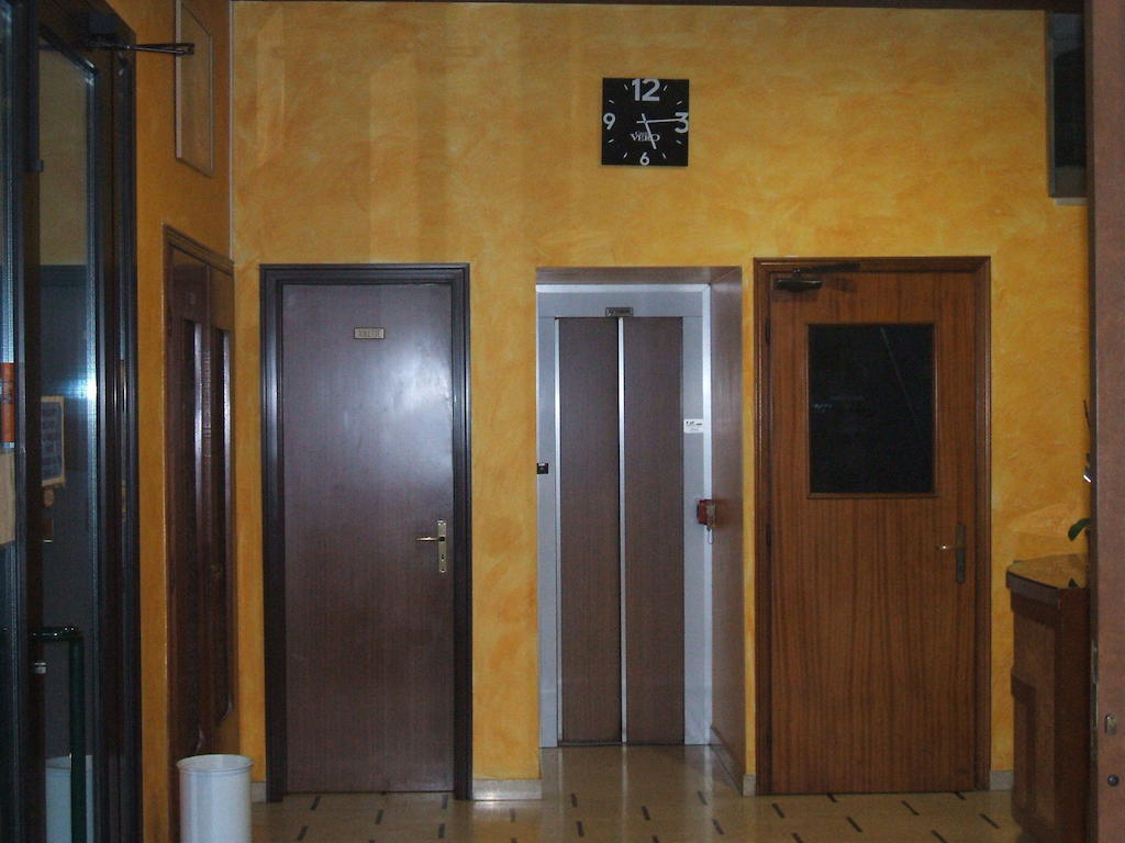 Hotel Ristorante Da Gianni Bovolone Exteriör bild
